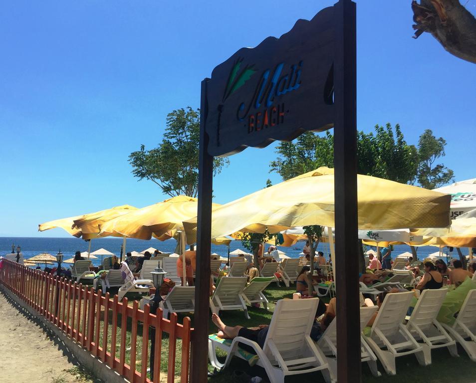 Mali Beach Aparthotel Siğacık Esterno foto