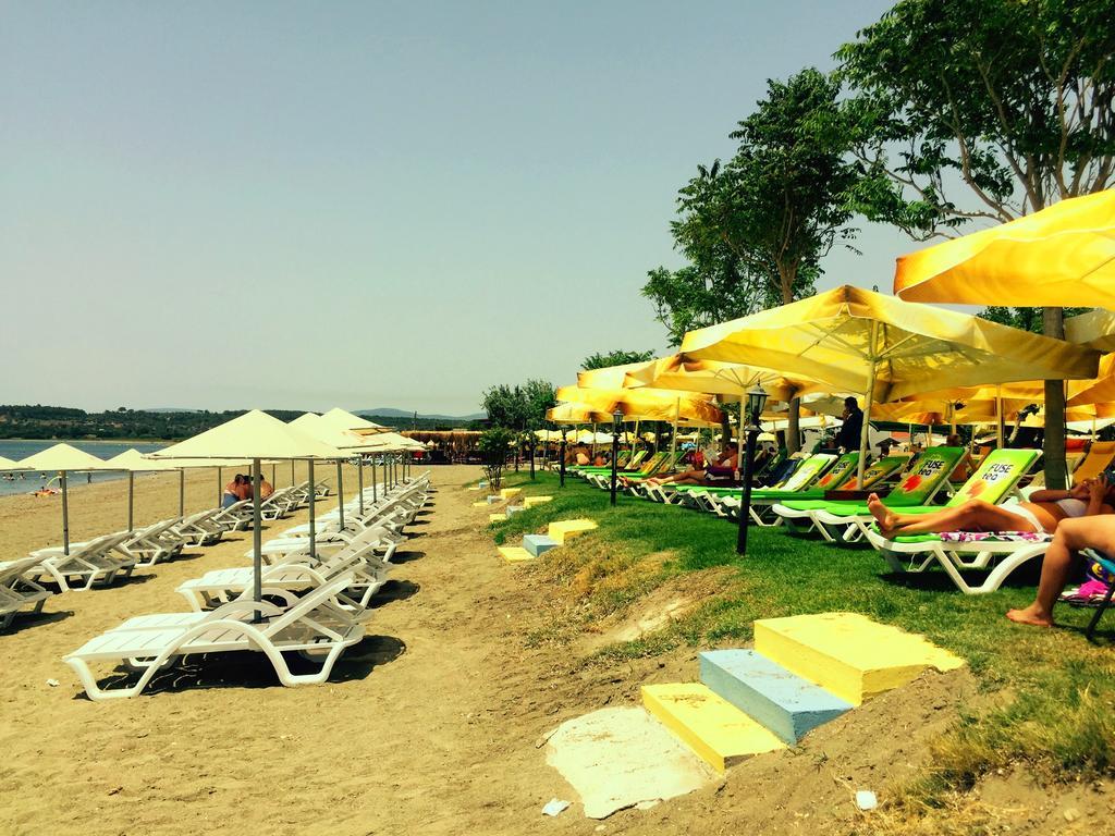 Mali Beach Aparthotel Siğacık Esterno foto